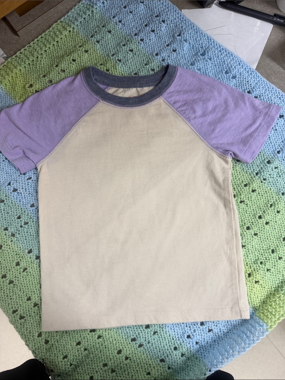 Cat & Jack Lavender Sleeve Raglan Tee with Cream Body